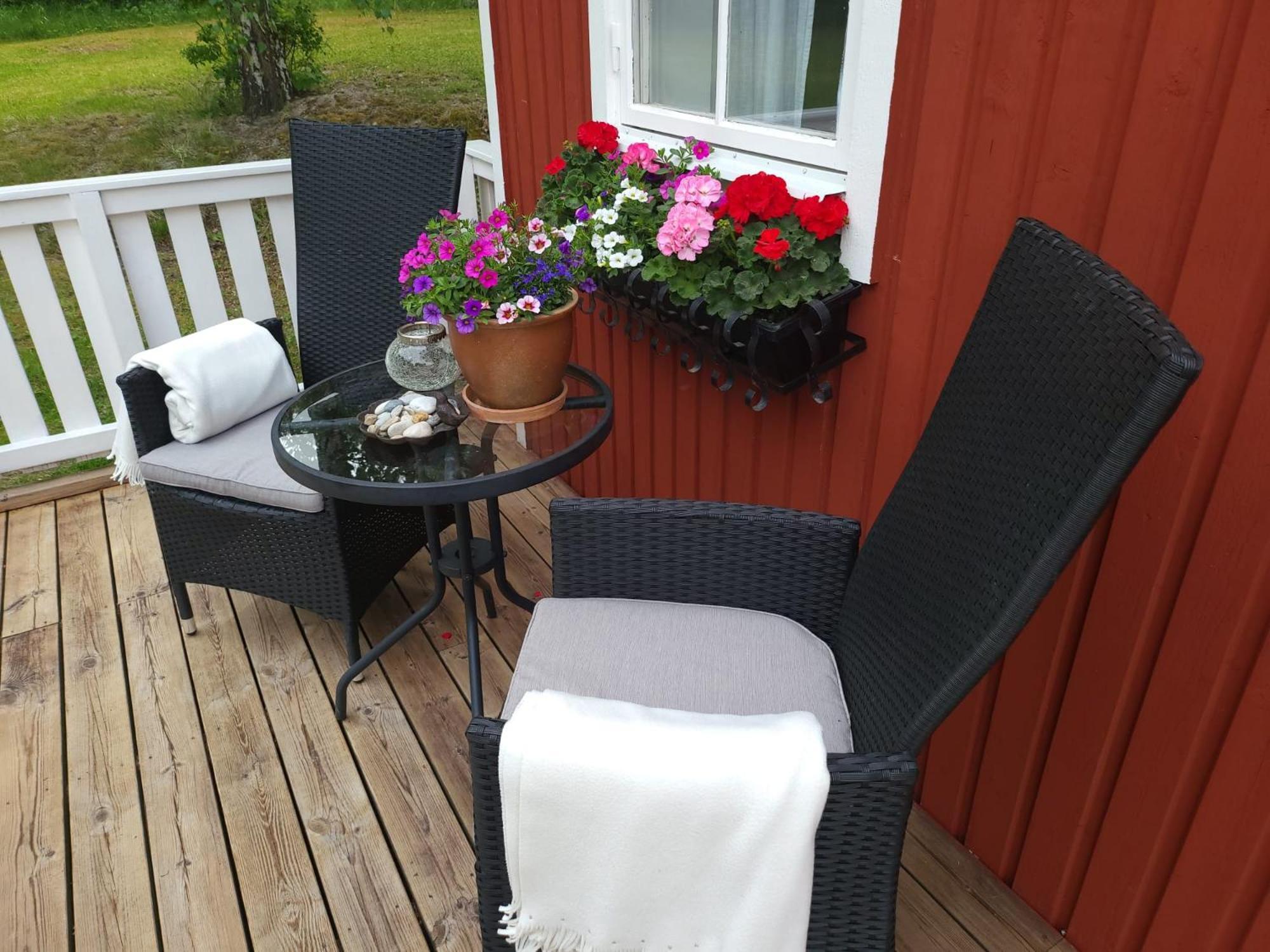 Lilla Huset Med Stor Traedgardstomt Naera Golf Och Hav Villa Trosa Exterior photo